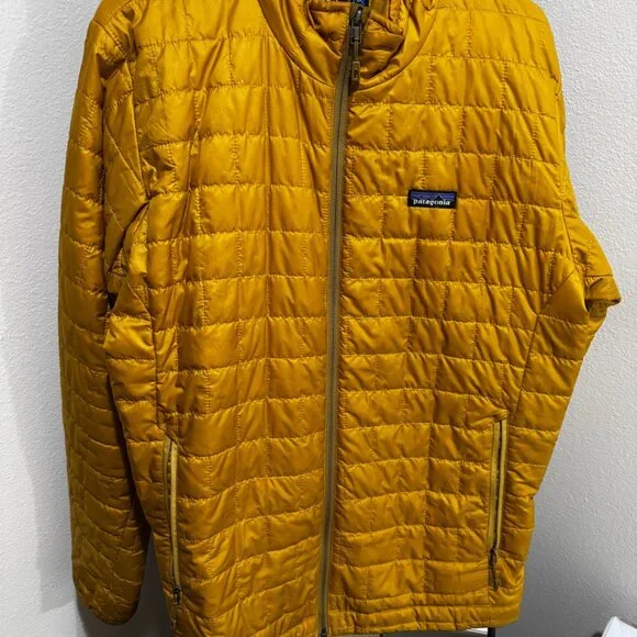 Patagonia Nano Puff Jacket – Men’s Large